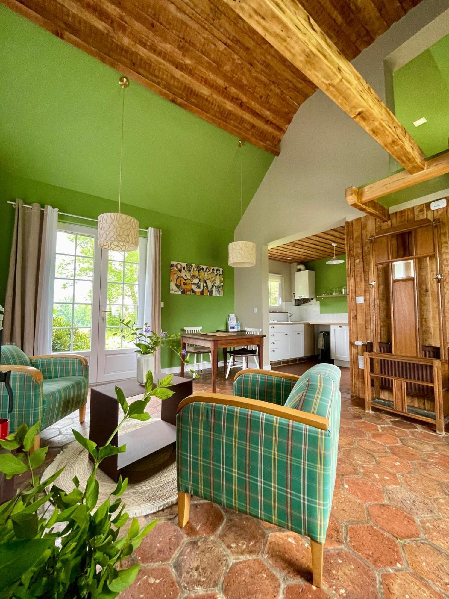 Les Cottages D'Orient Gite Boutique 梅尼尔圣榭 外观 照片